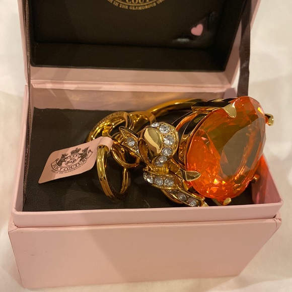 NWT Juicy couture large heart and bow engagement ring keychain - Picture 2 of 10